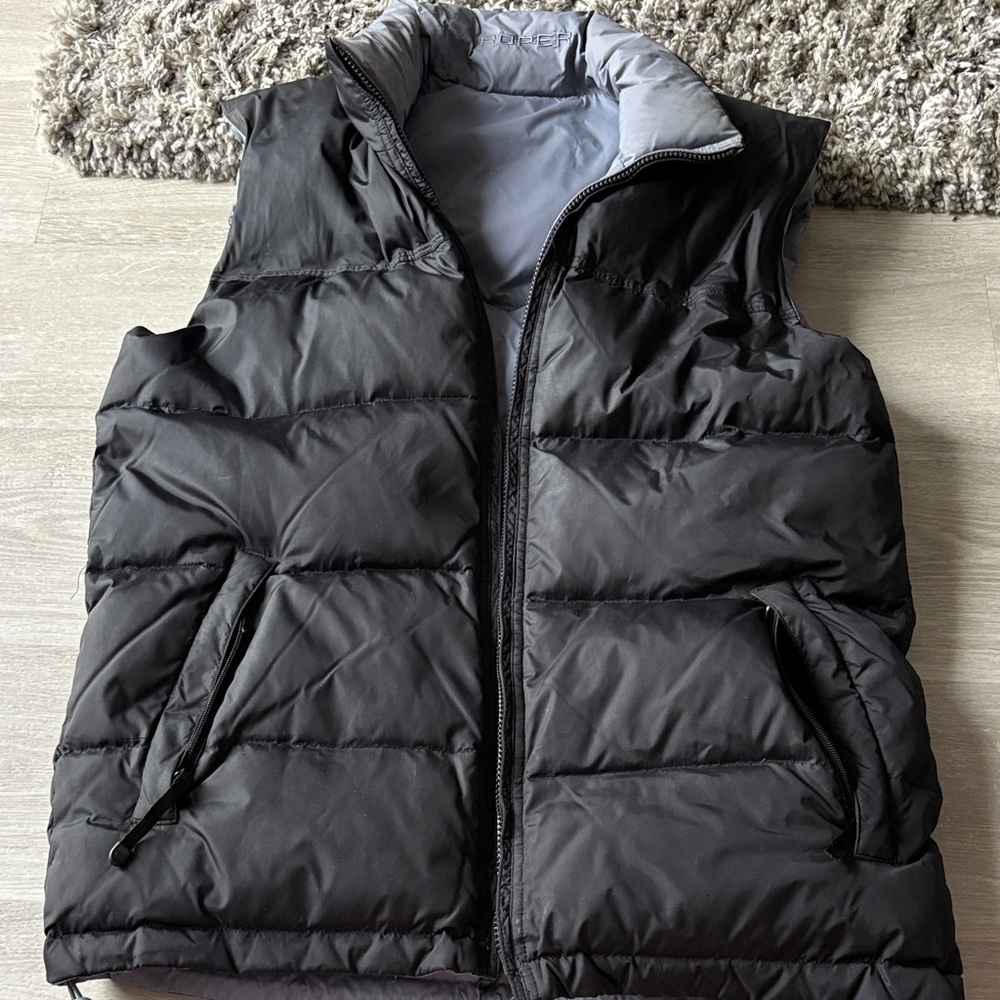 Black/Grey reversible Roper Puffer Vest